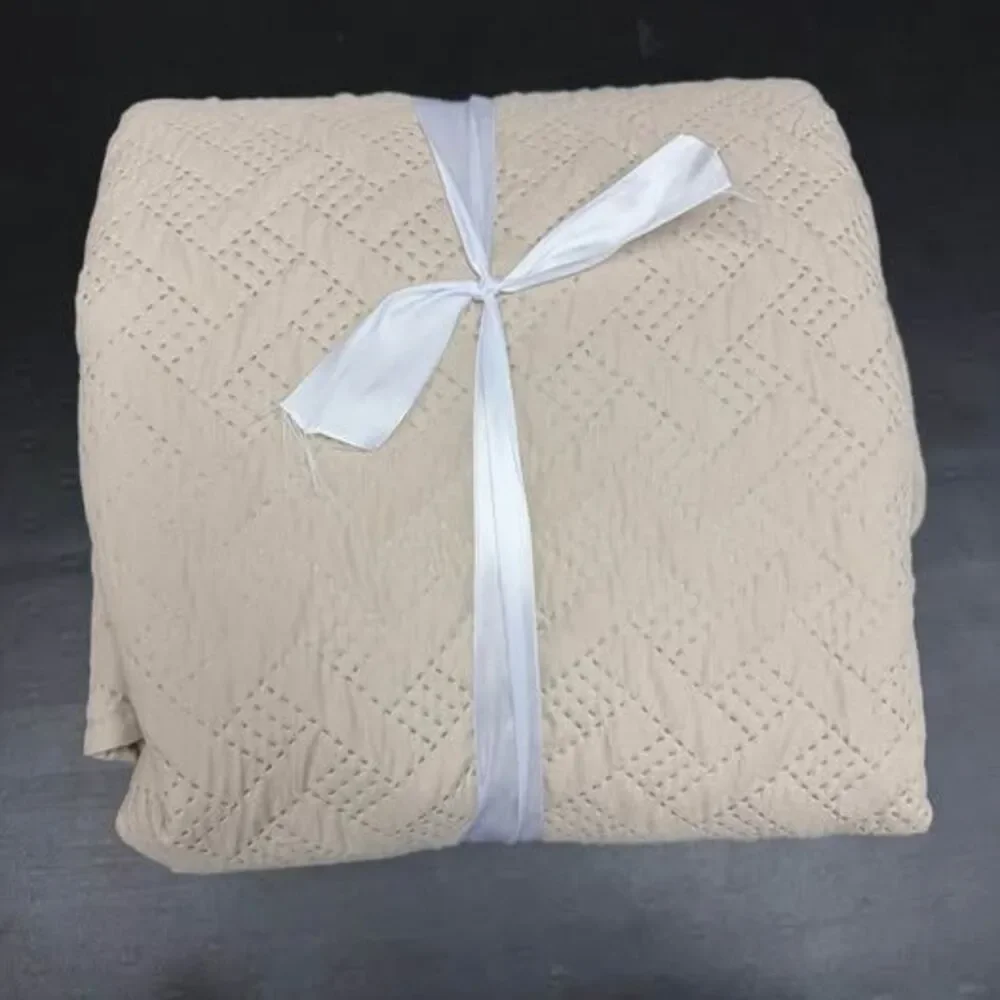3 Pieces Full/Queen Beige Quilt Set VCNY Home